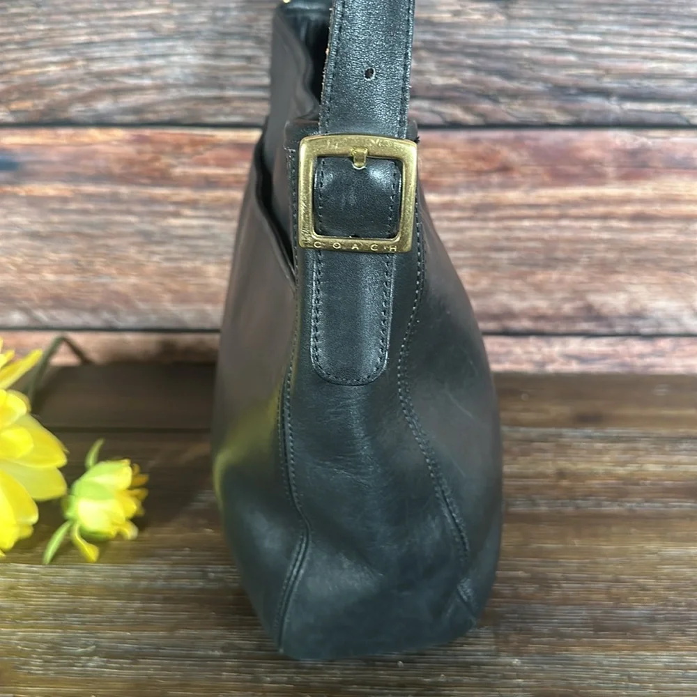 Vintage Coach Chelsea leather shoulder messenger bag in black 6003! - Picture 4 of 12